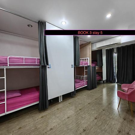 Arena Boutique Hotel Female Only Тонгсала Екстер'єр фото