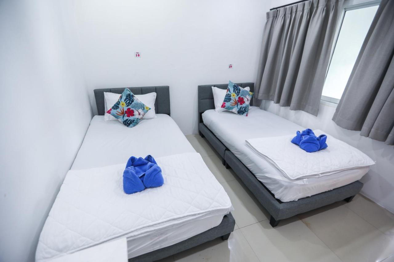 Arena Boutique Hotel Female Only Тонгсала Екстер'єр фото