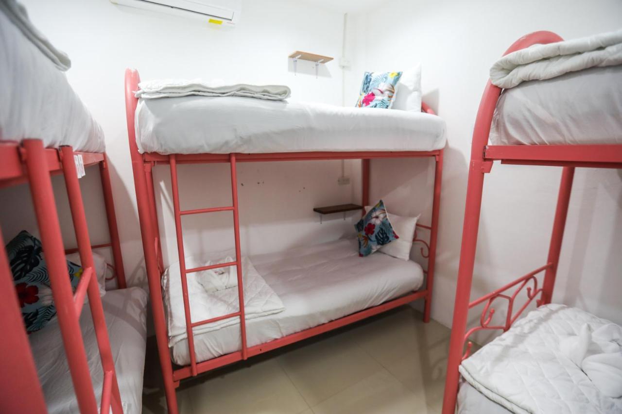 Arena Boutique Hotel Female Only Тонгсала Екстер'єр фото