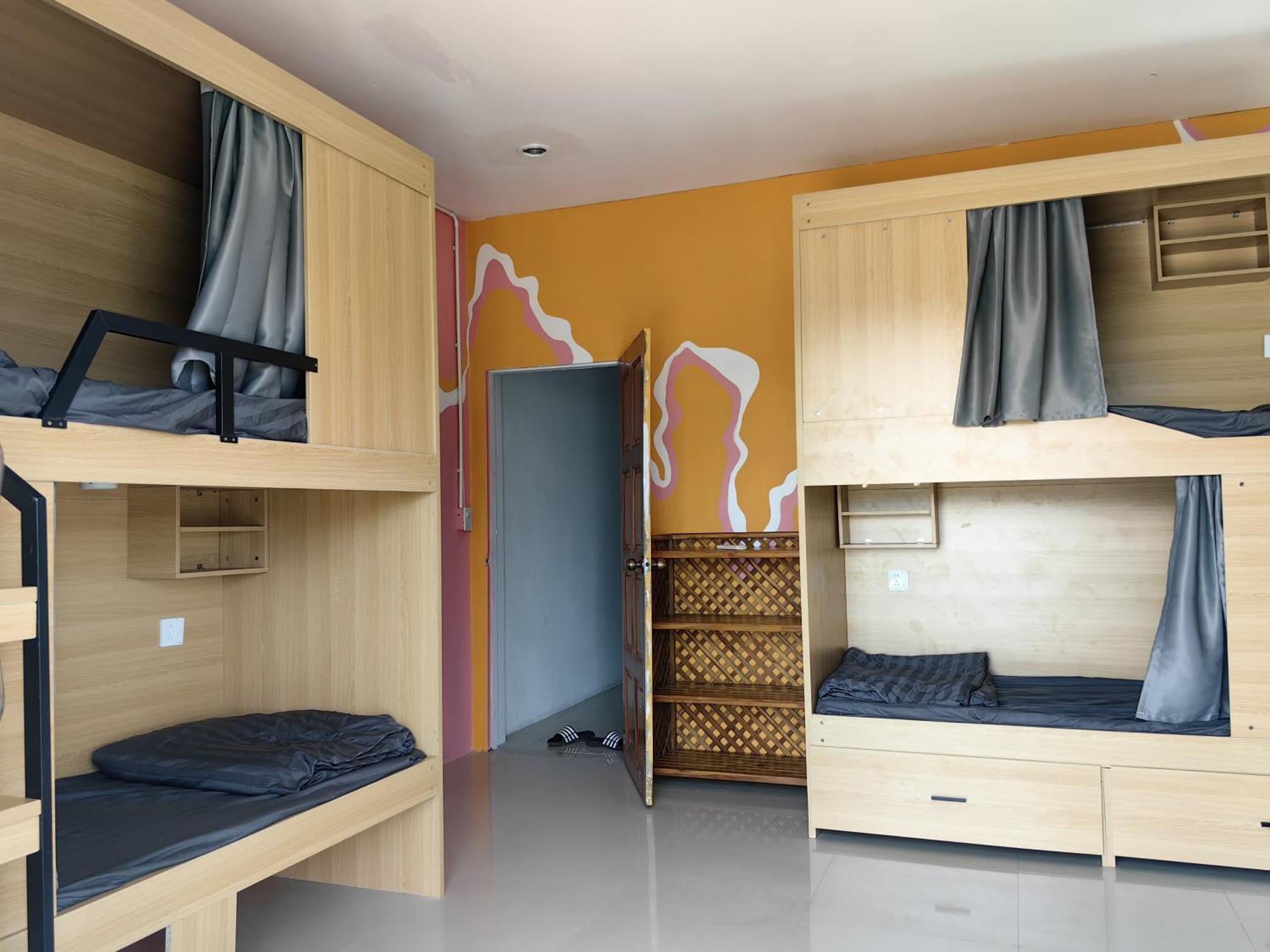 Arena Boutique Hotel Female Only Тонгсала Екстер'єр фото